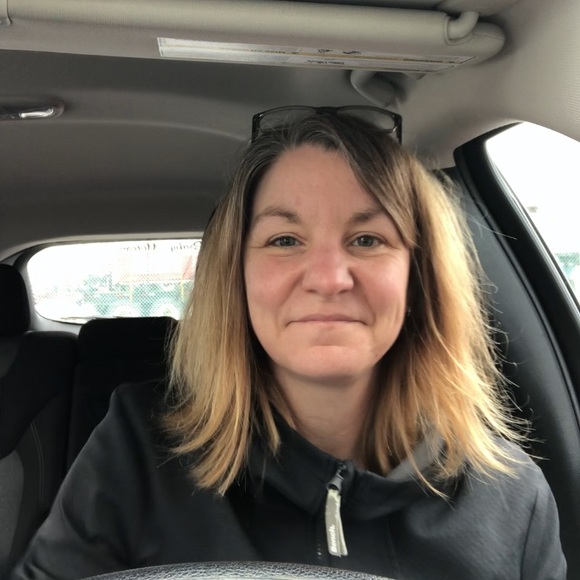 Meet your Posher, Maureen - Picture 1 of 8